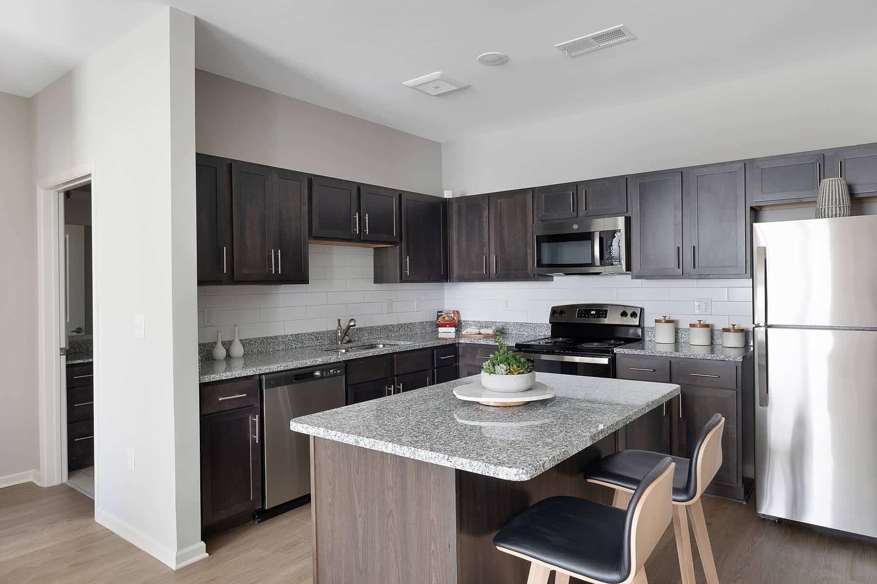 025 newtown apartments internet